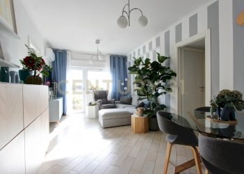 soggiorno 4.jpg - Appartamento Via Italo Orto 35, Roma (zona Tor de Cenci) - foto 1