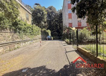 2.3 ACCESSO.jpg - Posto Auto Via San Tomaso d'Aquino, Genova (zona Sestri Ponente) - foto 7