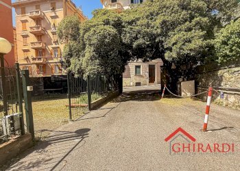 2.1 ACCESSO.jpg - Posto Auto Via San Tomaso d'Aquino, Genova (zona Sestri Ponente) - foto 5