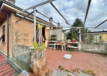 d1dbf832-791e-4ddf-98dd-6a737119bb56.jpg - Casa indipendente Sarzana - foto 29