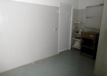 P1000097.JPG - Commercial Premises Via Raffaele Paolucci, Roma - photo 5