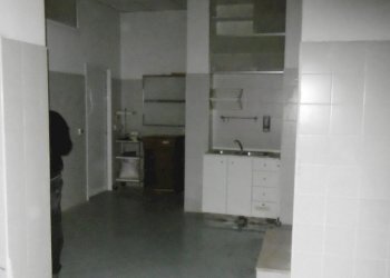 P1000100.JPG - Commercial Premises Via Raffaele Paolucci, Roma - photo 8