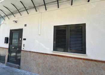 90c4a626-cd35-4459-a0d0-f4e4d88c37de.jpg - Two-room apartment Via Colonna Rotta, Palermo - photo 10