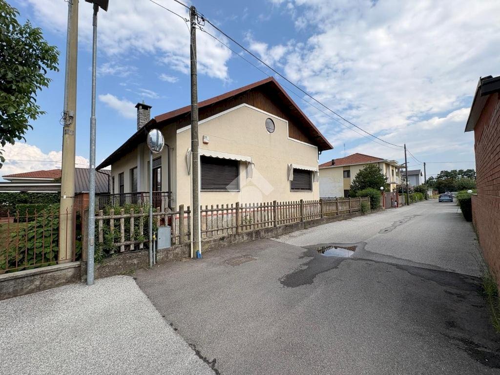 Independent house Via Foscolo, Cavour - photo 2