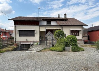 Independent house Via Foscolo, Cavour - photo 1