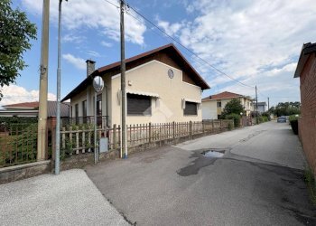 Independent house Via Foscolo, Cavour - photo 2