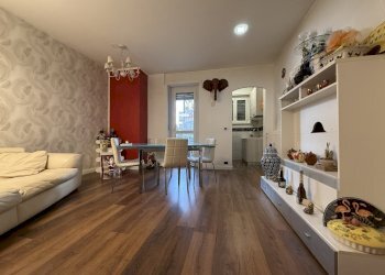 IMG_2262.JPG - Trilocale Corso Vercelli, Torino (zona Rebaudengo) - foto 1