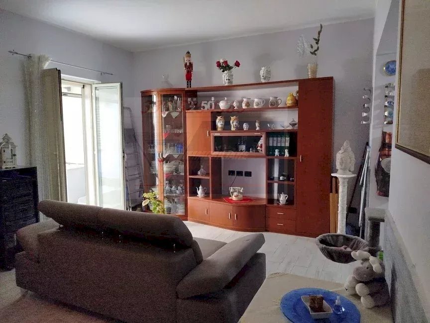 salone - Appartamento Via Magnisi, Priolo Gargallo - foto 1