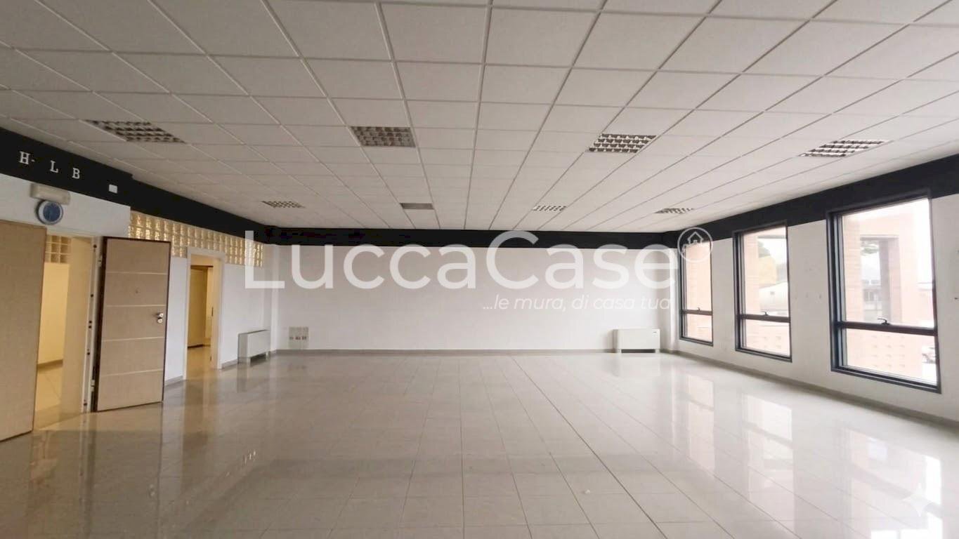Office Lucca (neighborhood Mugnano) - photo 3