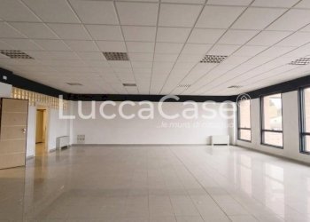 Office Lucca (neighborhood Mugnano) - photo 3