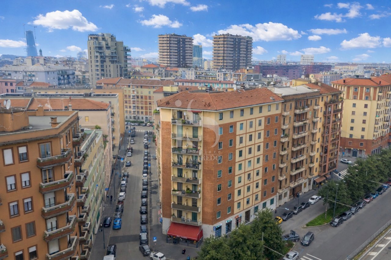 One-room apartment VIALE LUCANIA, 9, Milano - photo 1