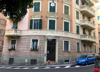 Trilocale Via S. Tomaso d'Aquino, Genova (zona Sestri Ponente) - foto 1