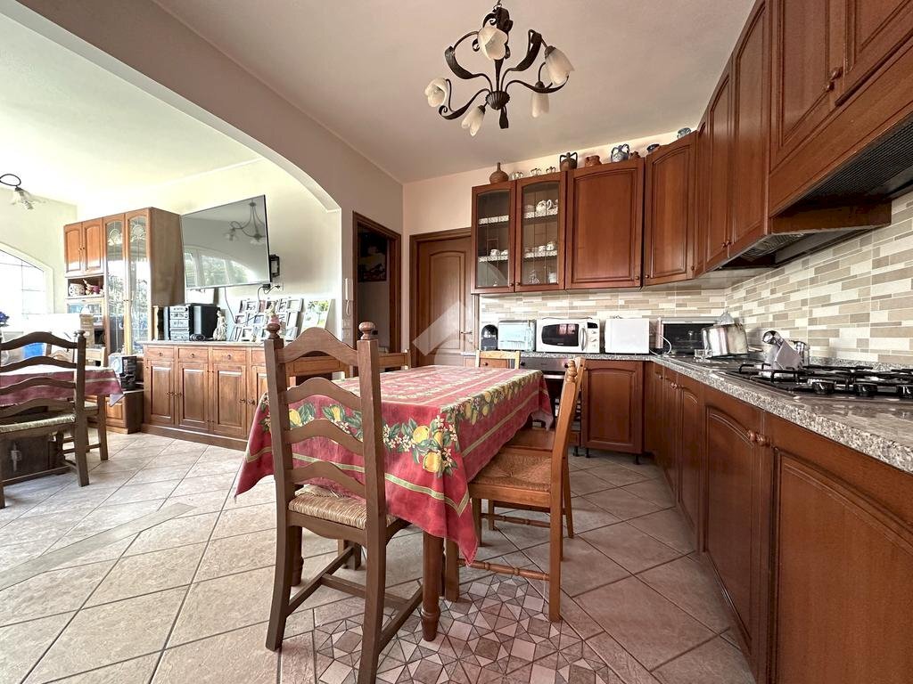 Villa Via Monsignor Bartolomeo Tornatore, Dolceacqua - photo 3