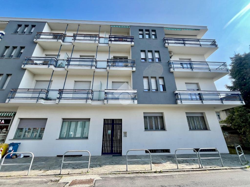 Three-room apartment Via Giacinto Pullino, Castellamonte - photo 1