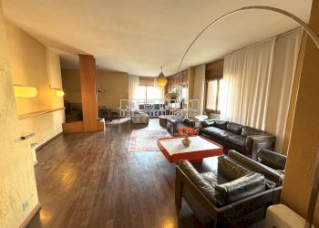 Salone triplo - Appartamento via Giuseppe Baretti, 4, Asti - foto 3