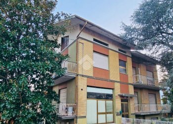 Villa Via Monte Giano, Pesaro - photo 2