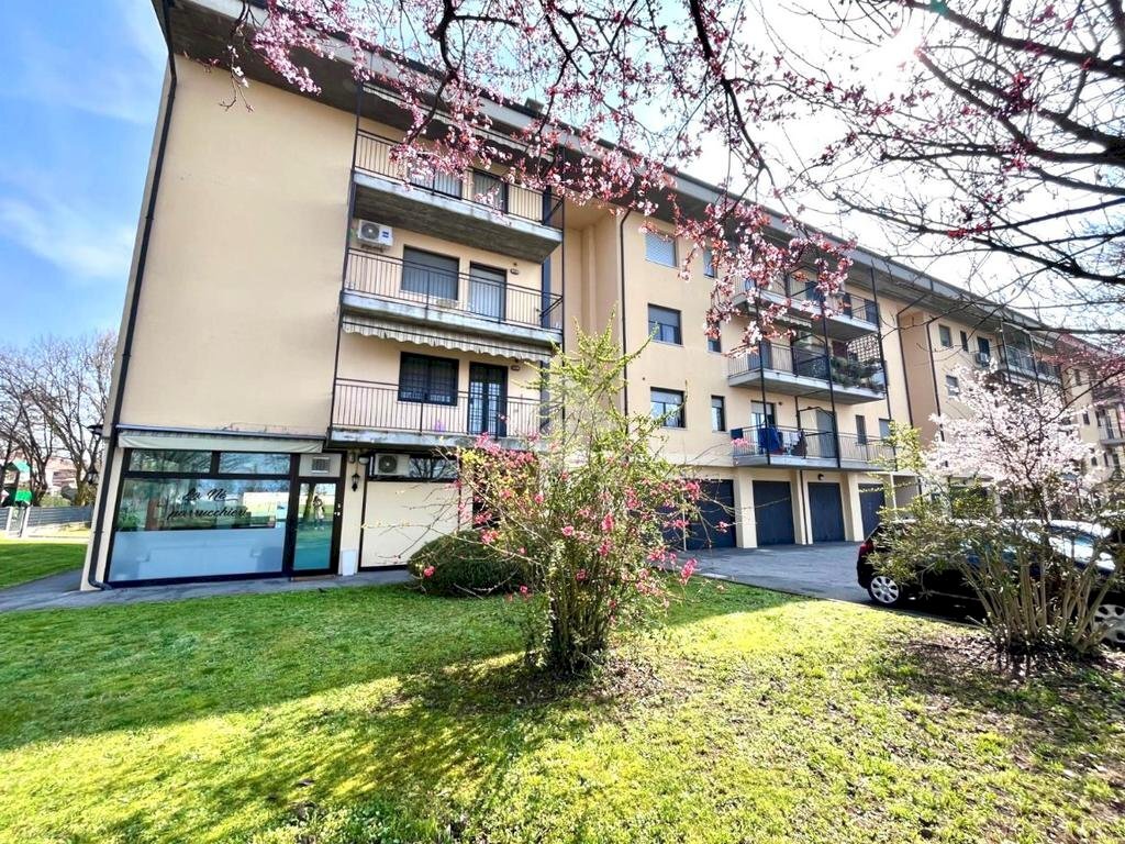 Two-room apartment Via Marino Ortolani, Malalbergo - photo 1