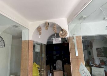 Shop Genova (neighborhood Pegli) - photo 10