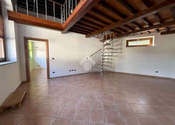 Four-room apartment Vicolo delle Coste III, Lanzo Torinese - photo 4