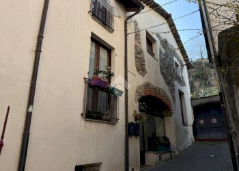 Four-room apartment Vicolo delle Coste III, Lanzo Torinese - photo 12