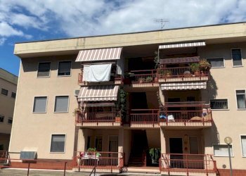 Three-room apartment Banchette - photo 2