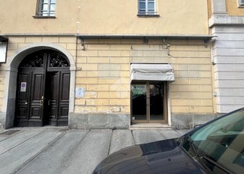 Negozio Piazza Vittorio Veneto, Pinerolo - foto 2