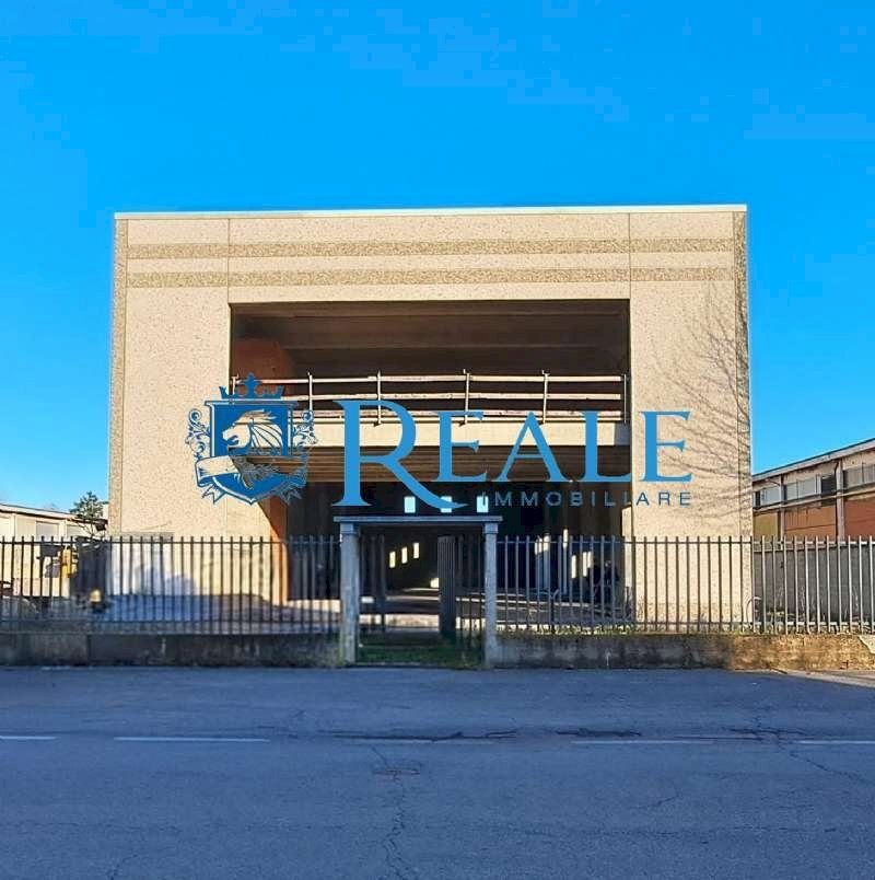 Capannone Magenta - foto 1