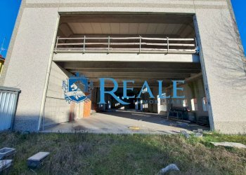 Capannone Magenta - foto 2