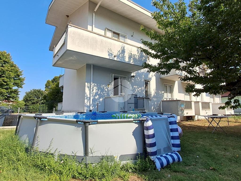 Three-room apartment Via arturo toscanini, Misano Adriatico - photo 1
