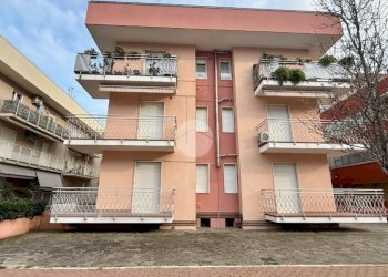 Three-room apartment Via Francesco Baracca, Misano Adriatico - photo 15