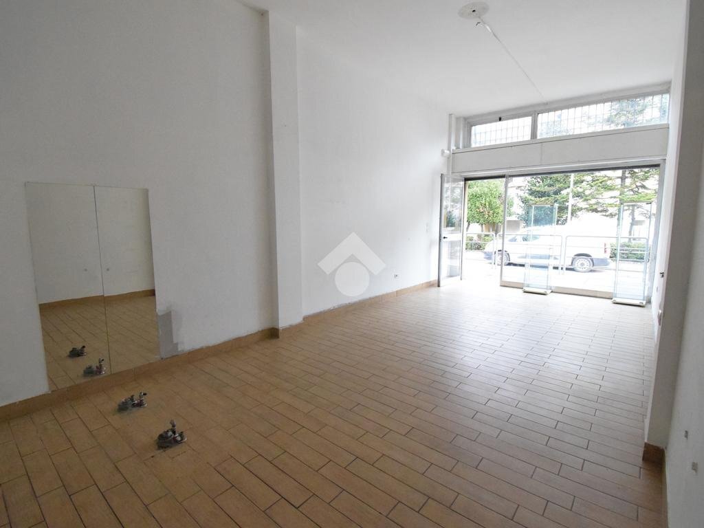 Shop Via Sicilia, Riccione - photo 2