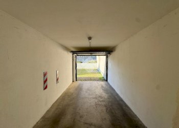 Box Via Galliate, Trecate - foto 1