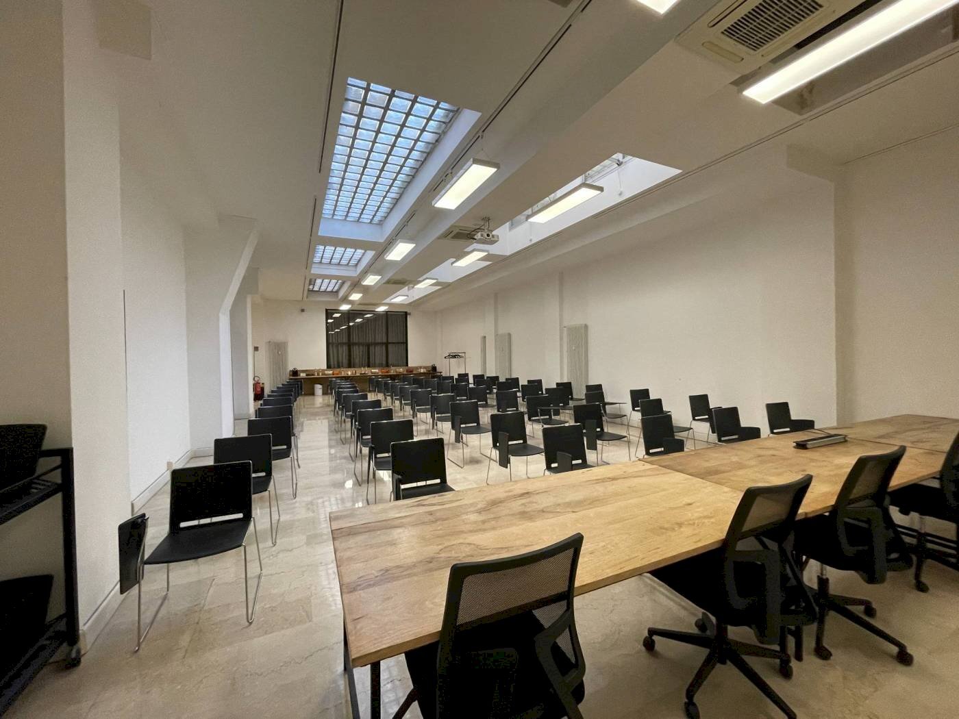 Office Via Cesare Boldrini, 18, Bologna (neighborhood Centro Storico) - photo 1