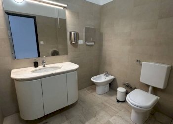 Office Via Cesare Boldrini, 18, Bologna (neighborhood Centro Storico) - photo 6