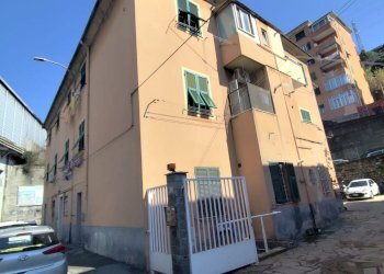 Appartamento via San Bartolomeo del Fossato, Genova (zona Sampierdarena) - foto 4