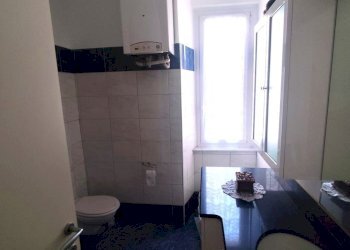 Appartamento via San Bartolomeo del Fossato, Genova (zona Sampierdarena) - foto 12
