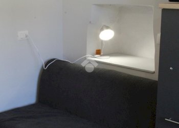 One-room apartment Via Andrea Provana, Torino (neighborhood Centro) - photo 9