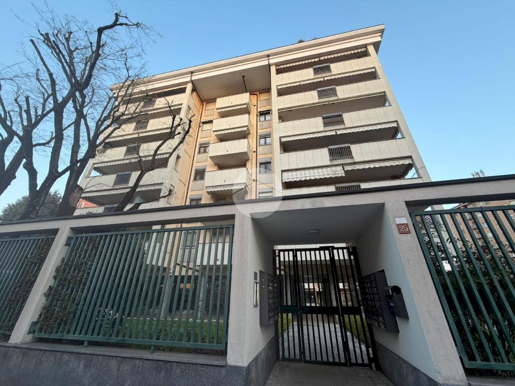 Appartamento Via Biella, Milano (zona Barona) - foto 1