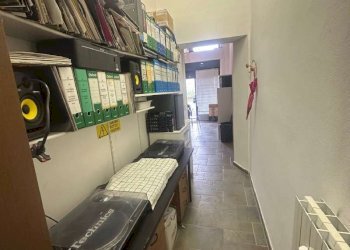 Negozio via GOLDONI 5, Cesano Boscone - foto 4