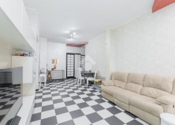 Trilocale Via S. Marino, Torino (zona Santa Rita) - foto 9