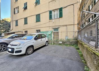 Posto Auto Via Teodosia, Genova (zona Foce) - foto 1