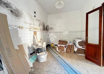 Four-room apartment Via XXVII Marzo, La Spezia (neighborhood Colli) - photo 12