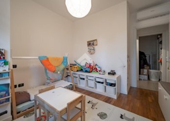 Three-room apartment Via Guglielmo Pepe, Paderno Dugnano - photo 15