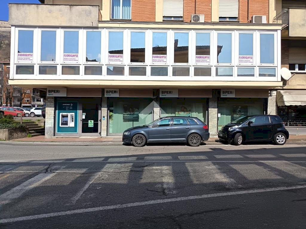 Appartamento Piazza Dante Alighieri, Gavi - foto 3