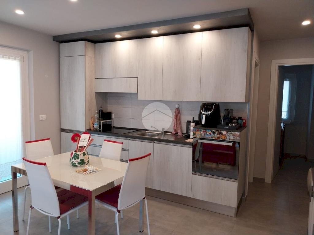 Bilocale Via Guglielmo Marconi, Trinità - foto 1