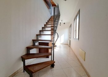 Semi-detached house Via Umberto I°, Viverone - photo 6