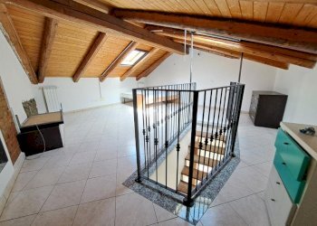 Semi-detached house Via Umberto I°, Viverone - photo 7