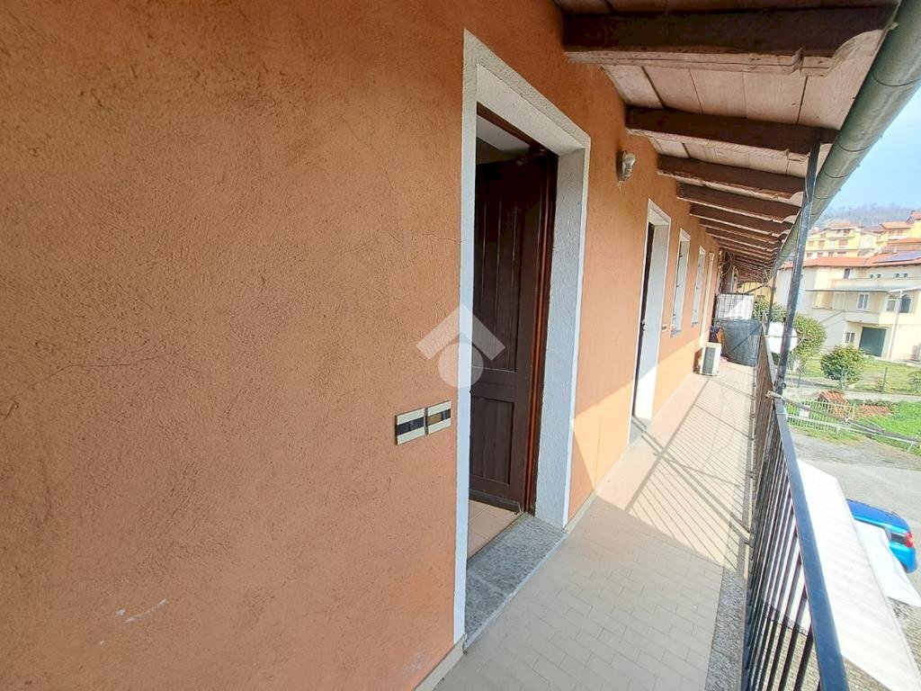 One-room apartment Via Roma, Viverone - photo 1