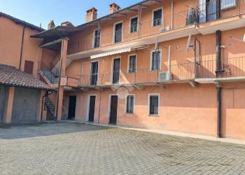 One-room apartment Via Roma, Viverone - photo 2