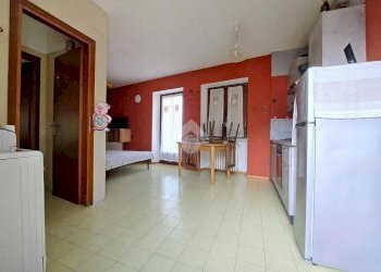 One-room apartment Via Roma, Viverone - photo 3